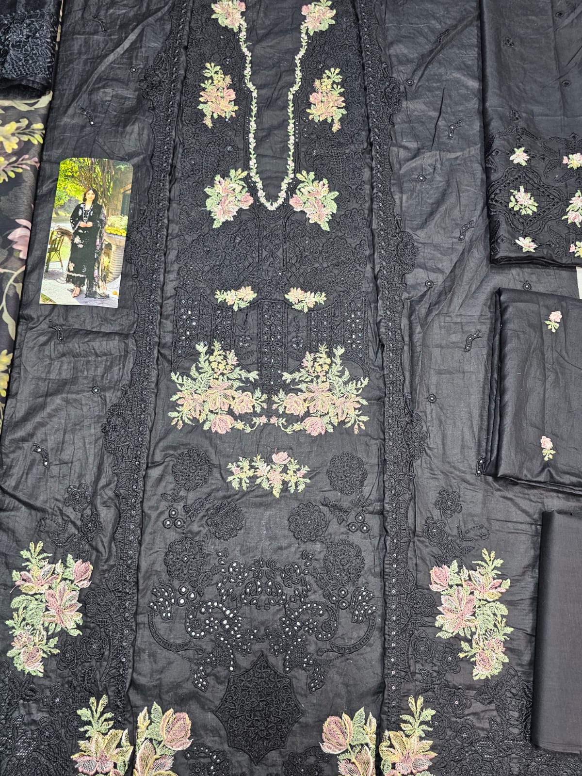 Elaf Signature Premium Luxury Lawn 2026 Hit Code