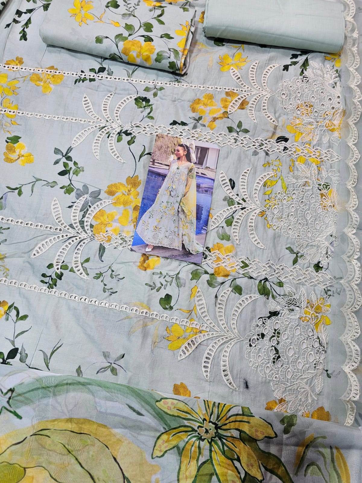 Crimson Luxury Lawn 2026 Hit Code 4B Aqua Pure Silk Dupata