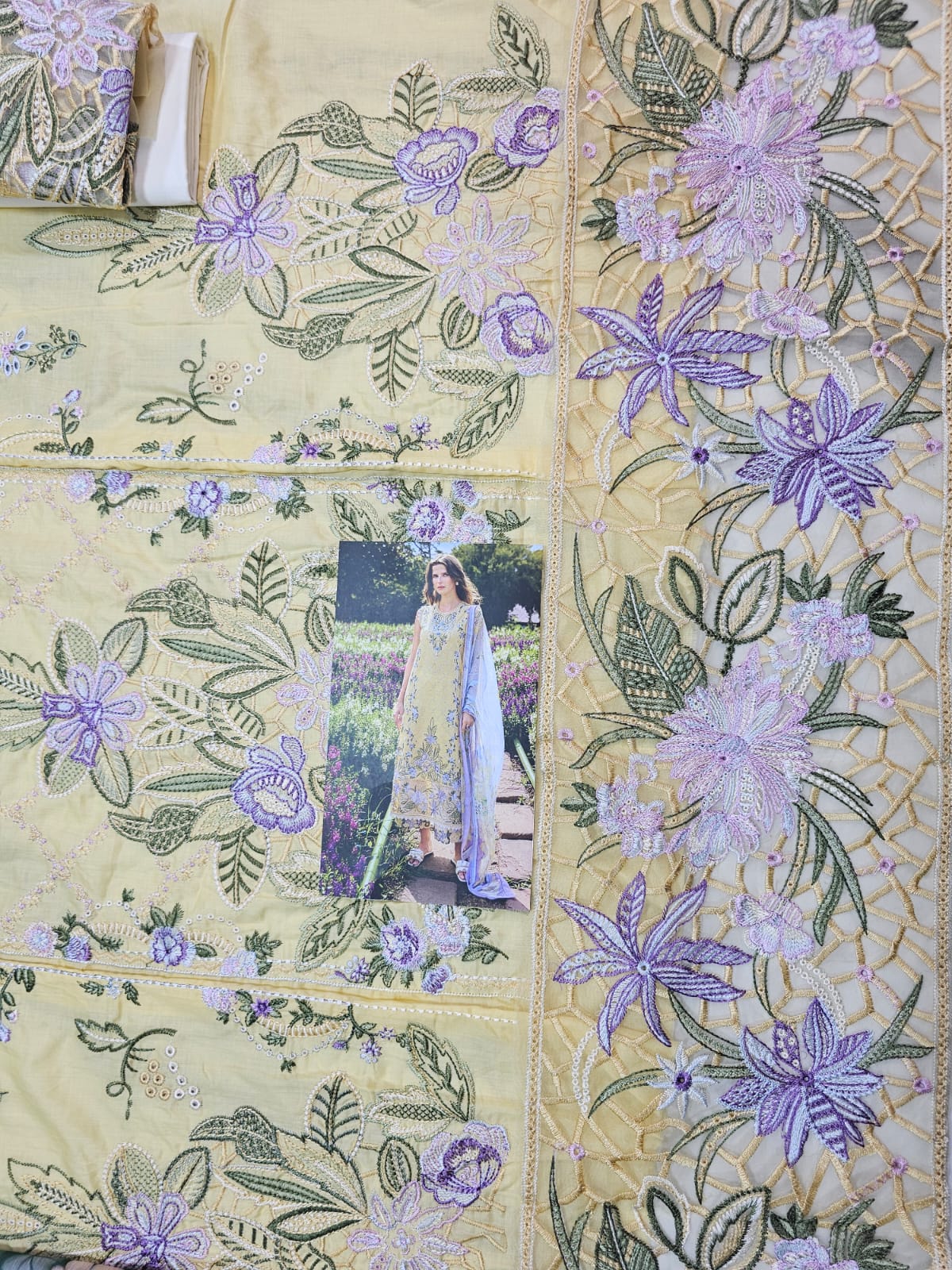 Mushq Luxury Lawn 2026 Hit Code Lime Yellow