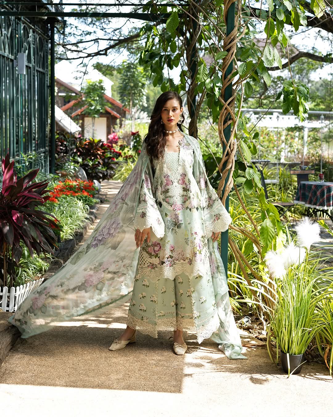 Elaf Signature Premium Embroidered Lawn 2026 mint