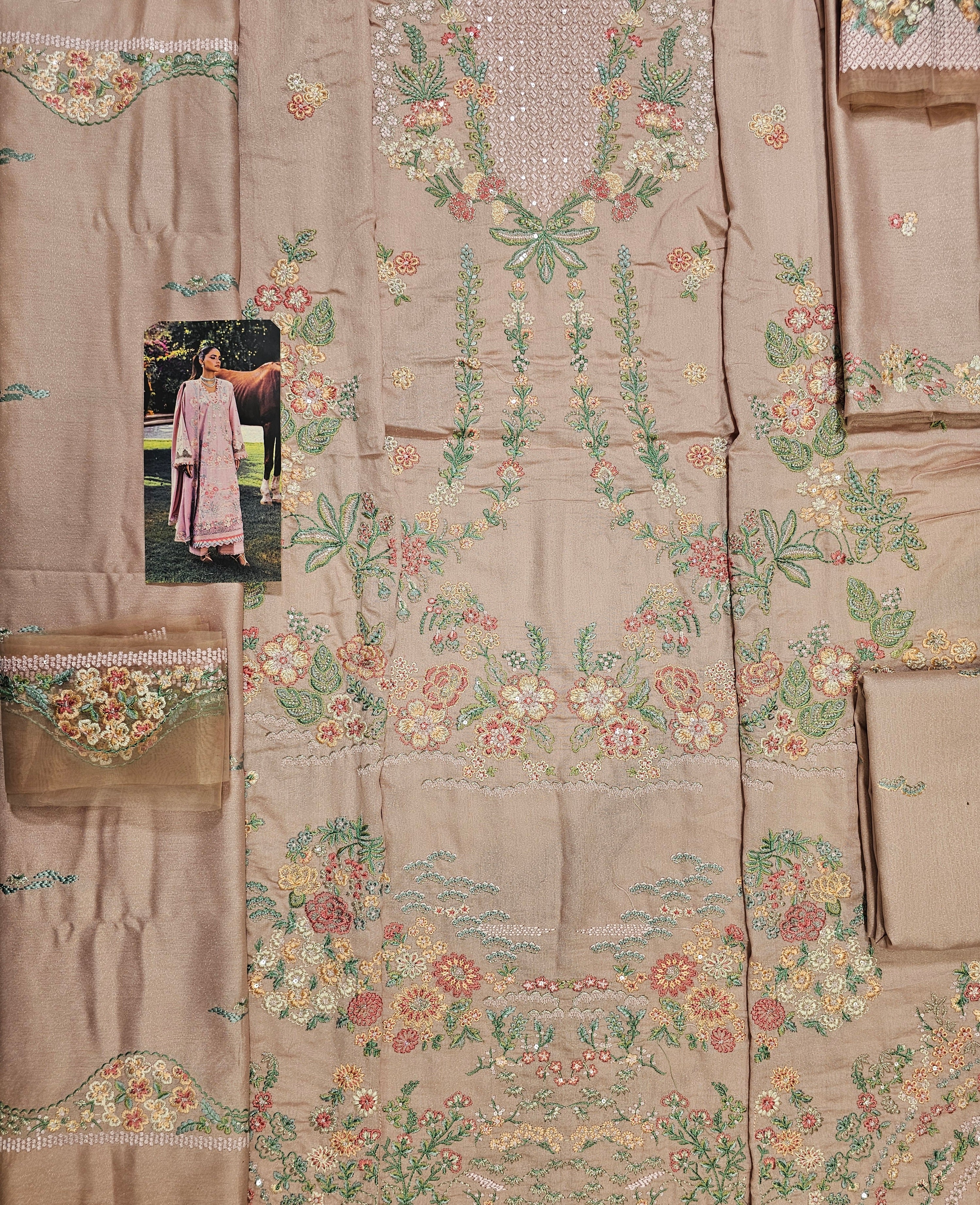 Elaf Luxury Winter Karandi Hit Code Hushpink