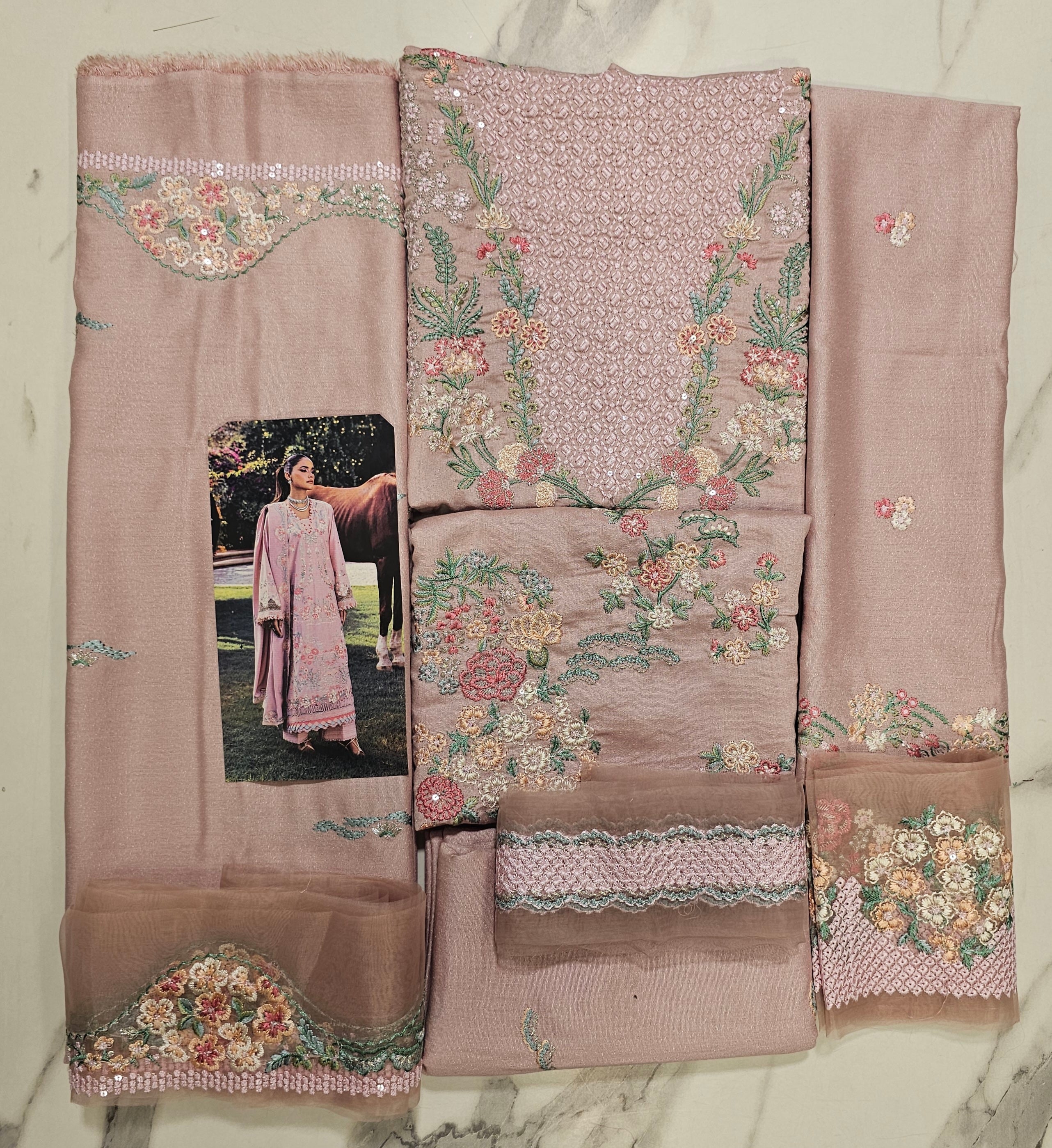 Elaf Luxury Winter Karandi Hit Code Hushpink
