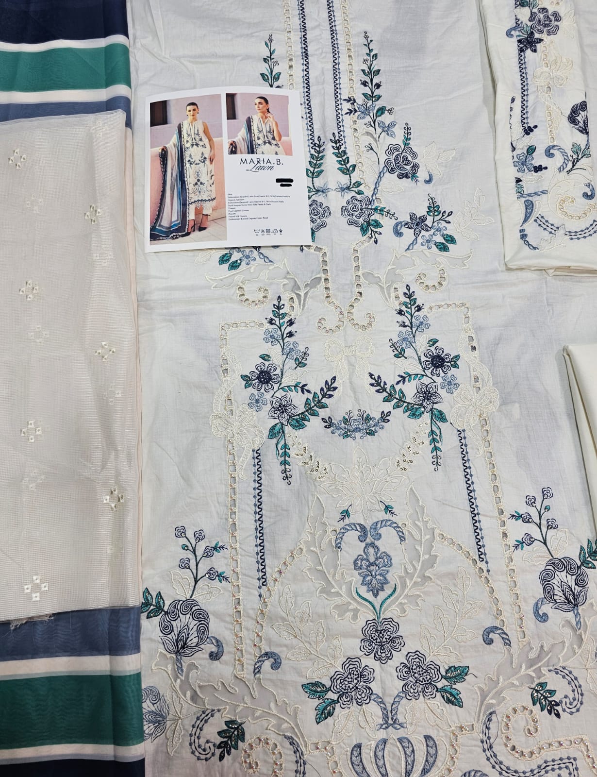 MariaB Luxury Lawn 2026 Hit Code off white Silk Dupata