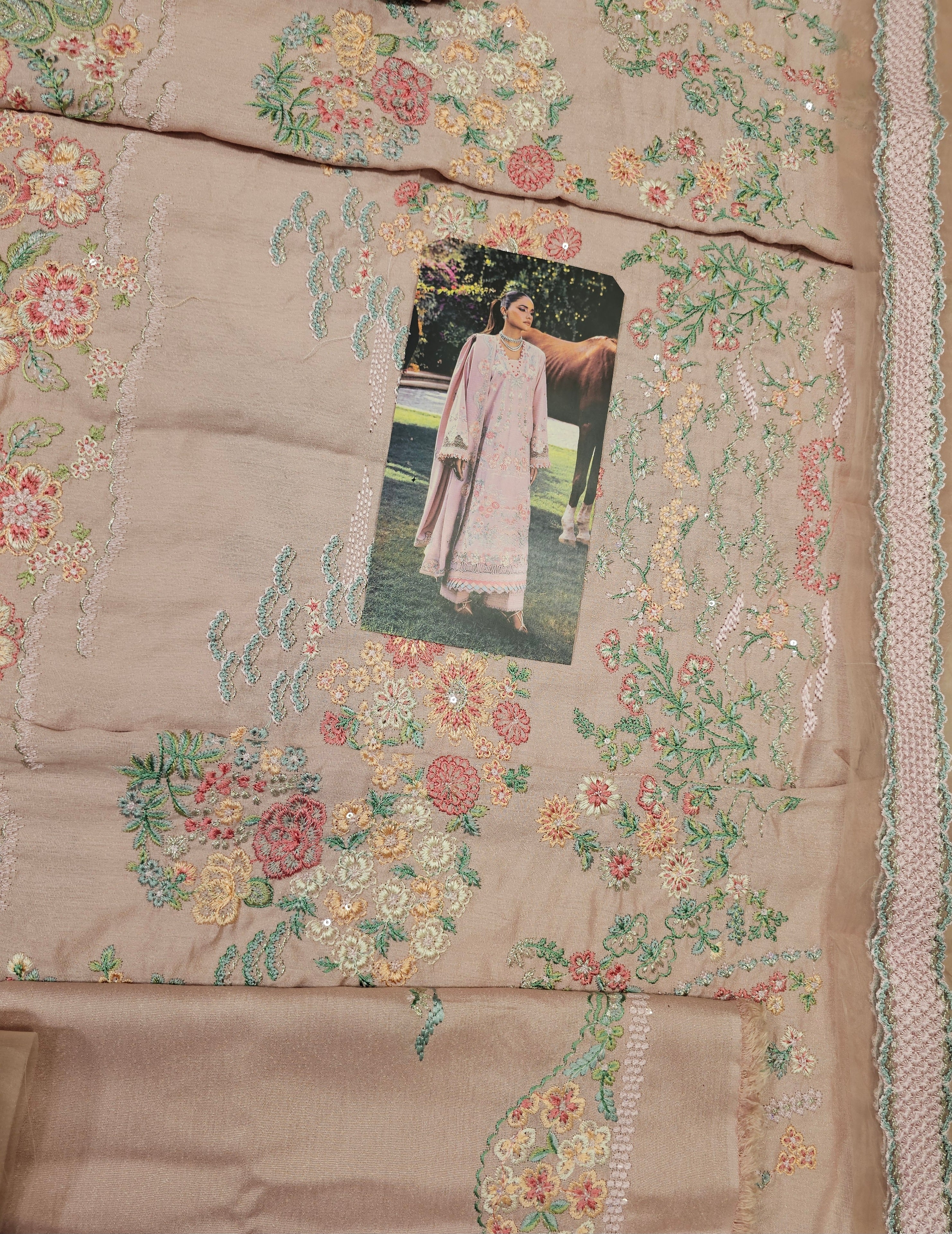 Elaf Luxury Winter Karandi Hit Code Hushpink