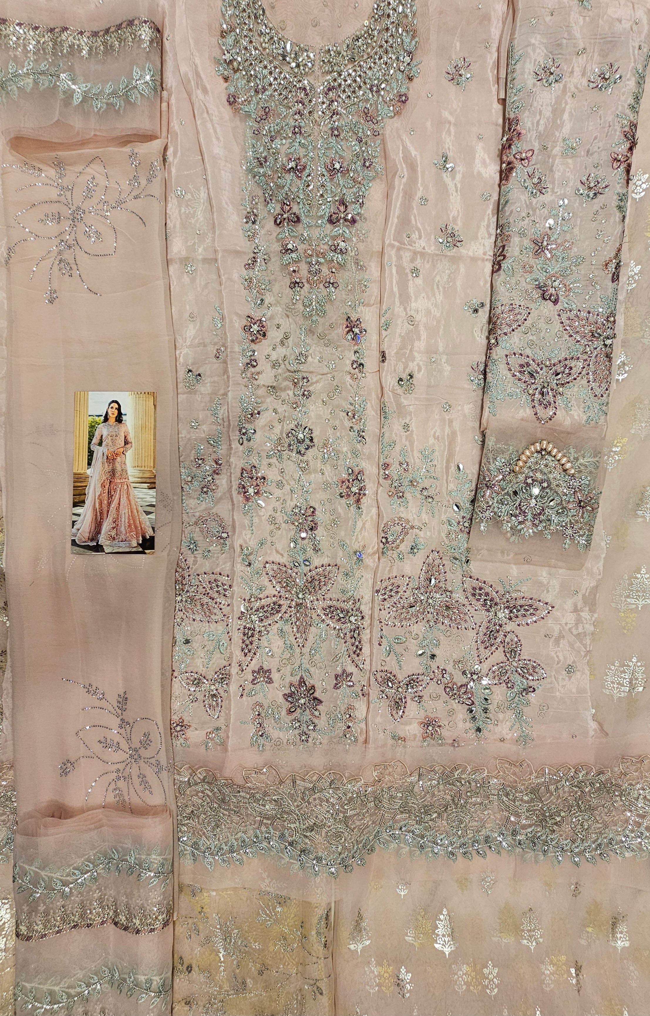 Mariab Soiree Collection Latest Hit Code D8