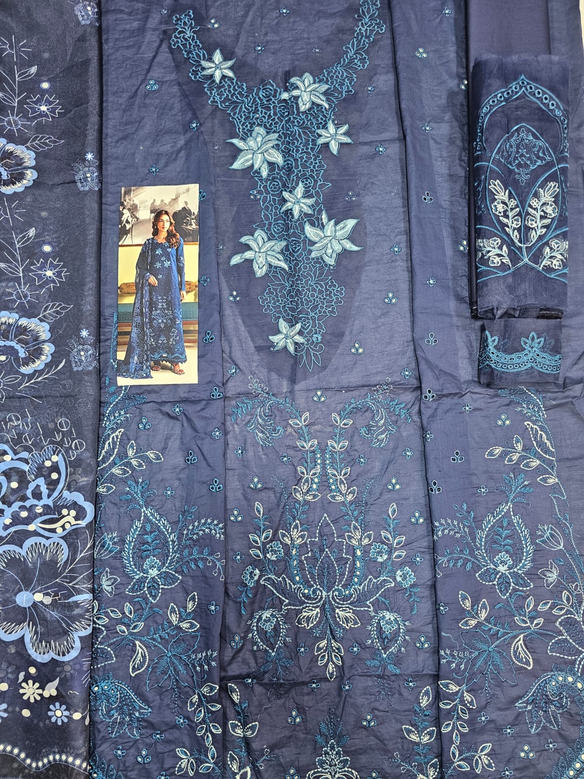 Neeshay Luxury Lawn 2026 hit Code Zink Silk Dupata