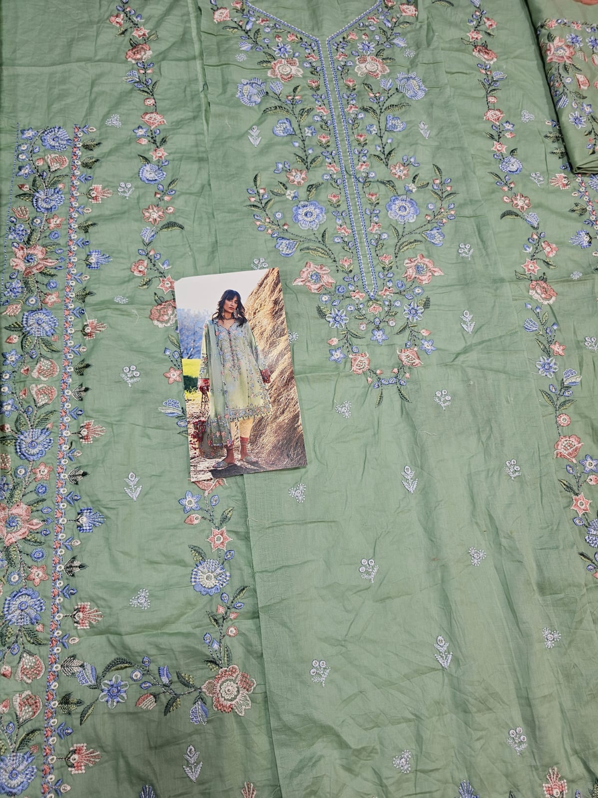 Zaha Luxury Lawn 2026 Hit Code