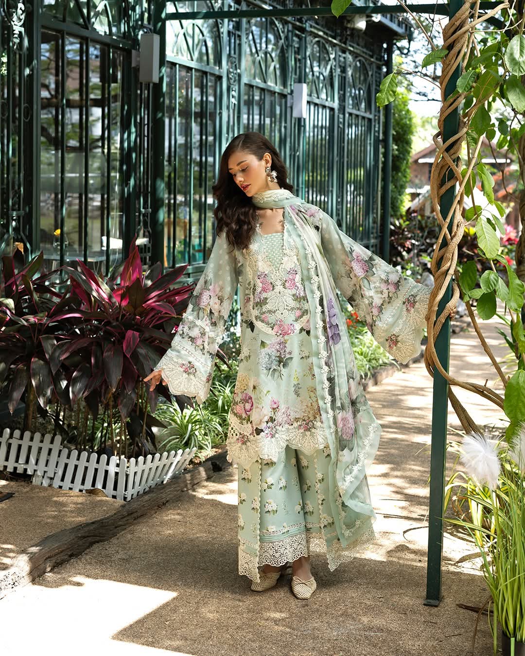 Elaf Signature Premium Embroidered Lawn 2026 mint