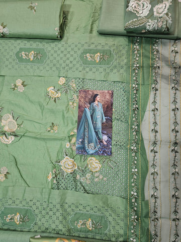 Crimson Luxury Lawn Hit Code