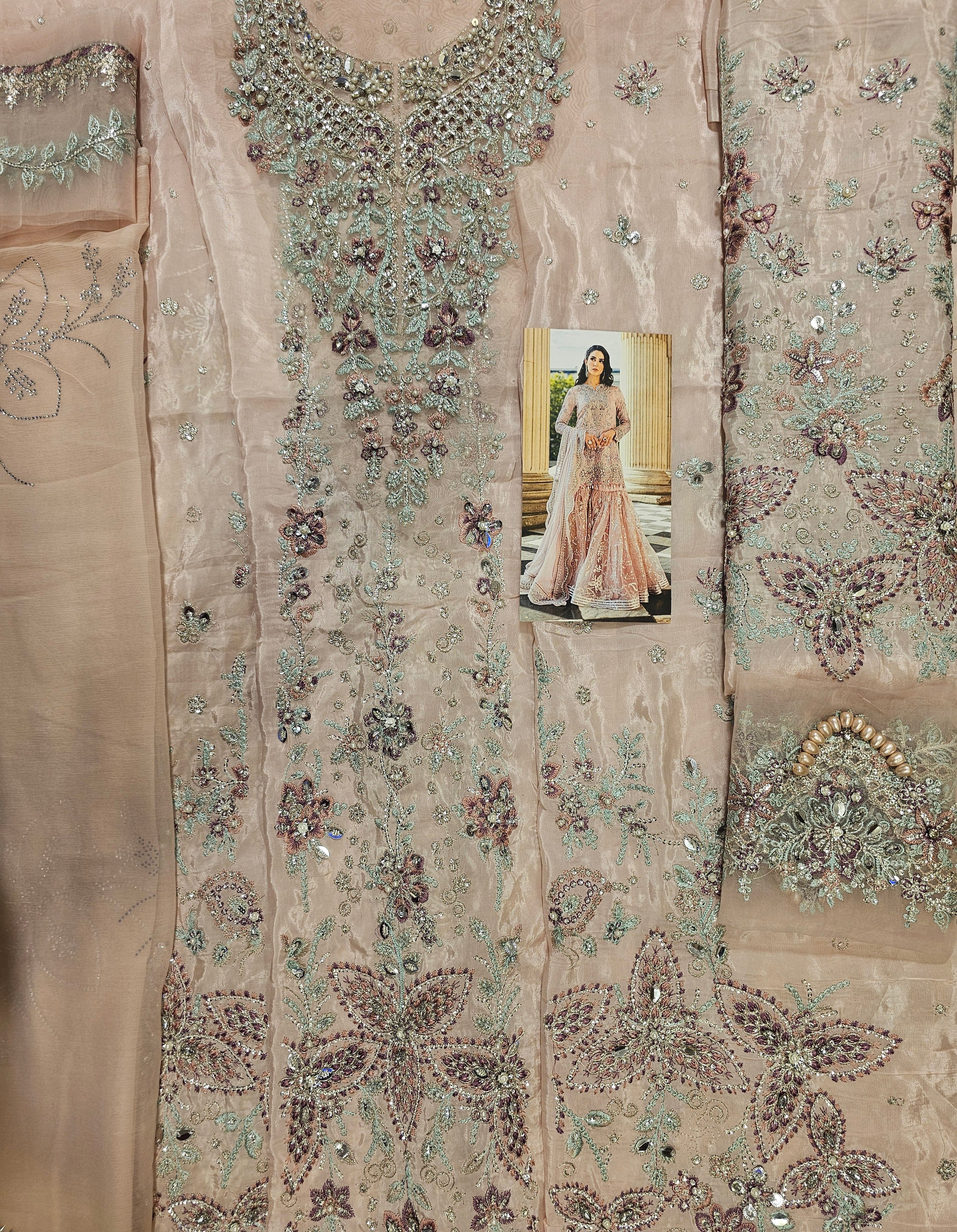 Mariab Soiree Collection Latest Hit Code D8